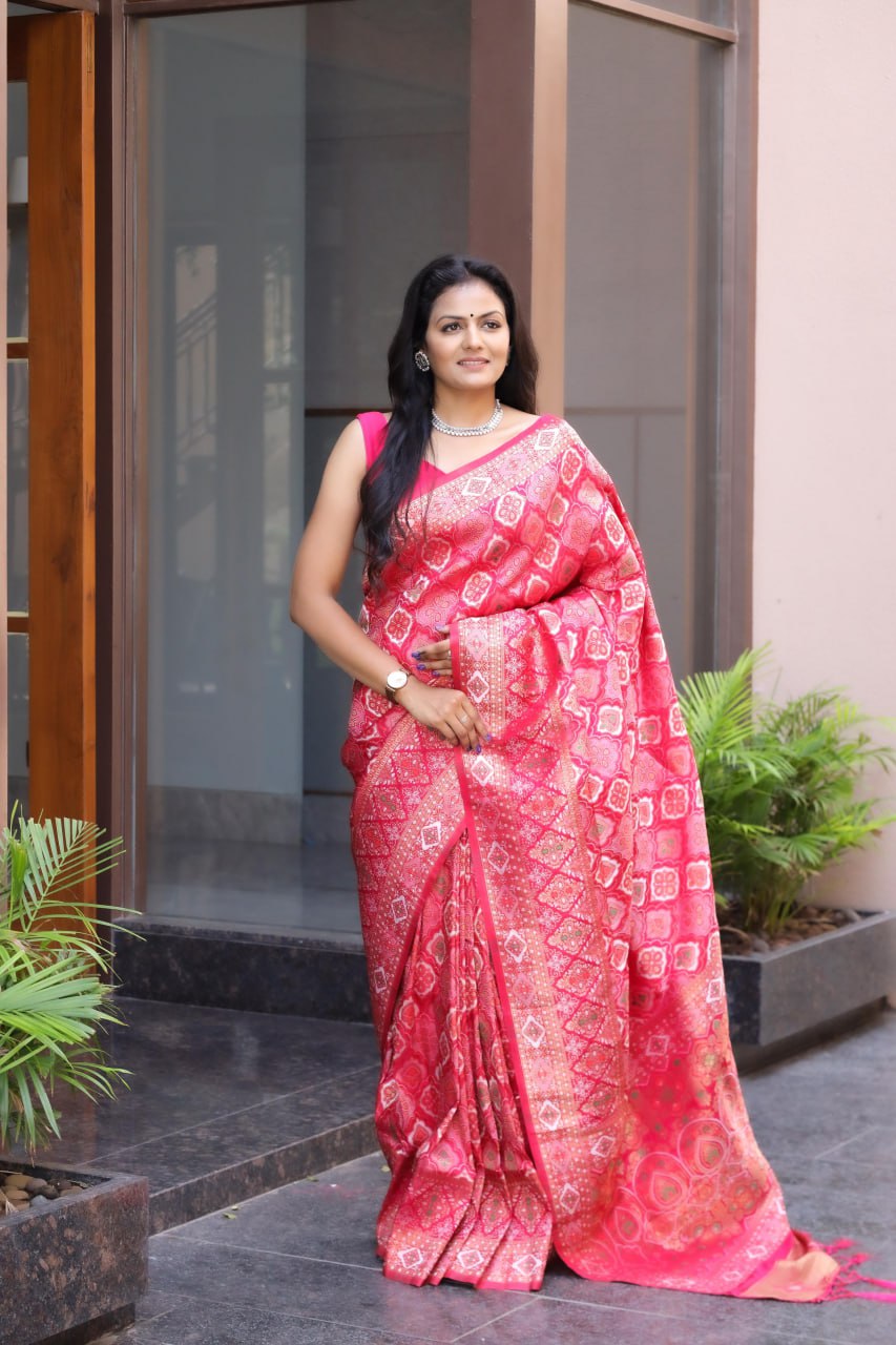 Soft Banarasi Silk Saree With Adorable Blouse Pieced